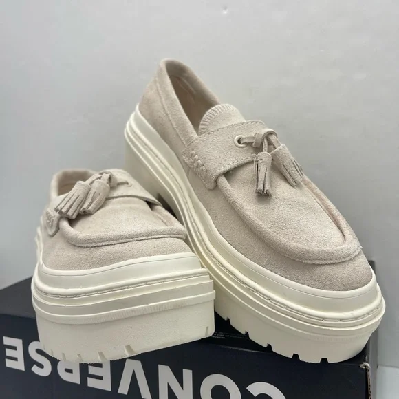 Converse A15553C
CTAS LUGGED HEEL LOAFER OX
LIGHT DUNE/EGRET/LIGHT DUNE Platform - Picture 7 of 16